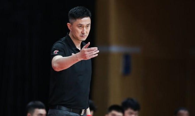 乐天使官方客服-广东男篮新赛季兵强马壮！媒体人：人才堆积不好带，杜锋有麻烦
